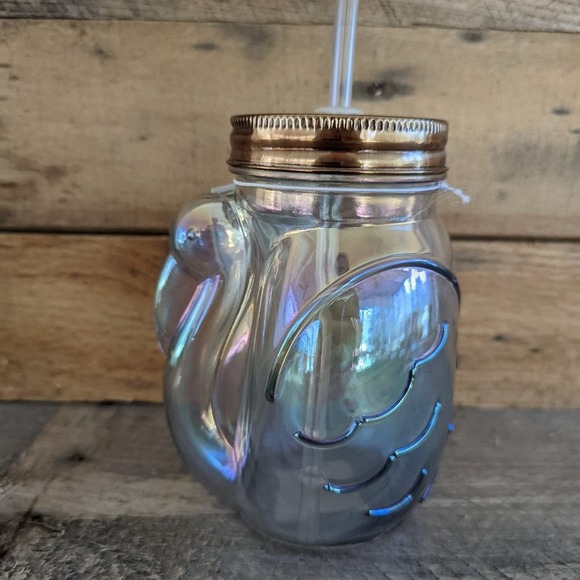Slant Collections 16oz. Glass Swan Shaped Sipper with Lid and Straw - Picture 1 of 8